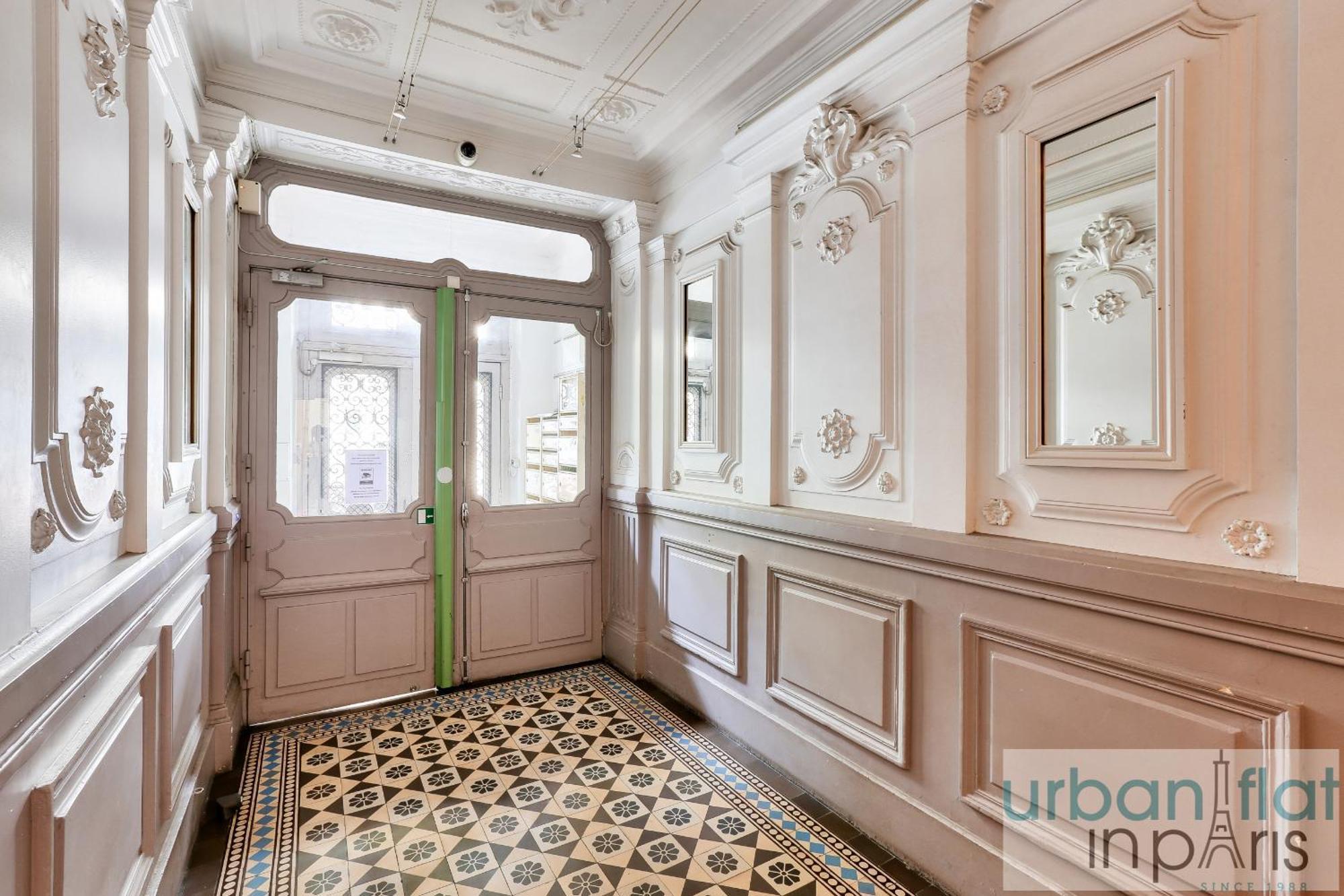 60-Luxury Parisian Home Sebastopol Экстерьер фото