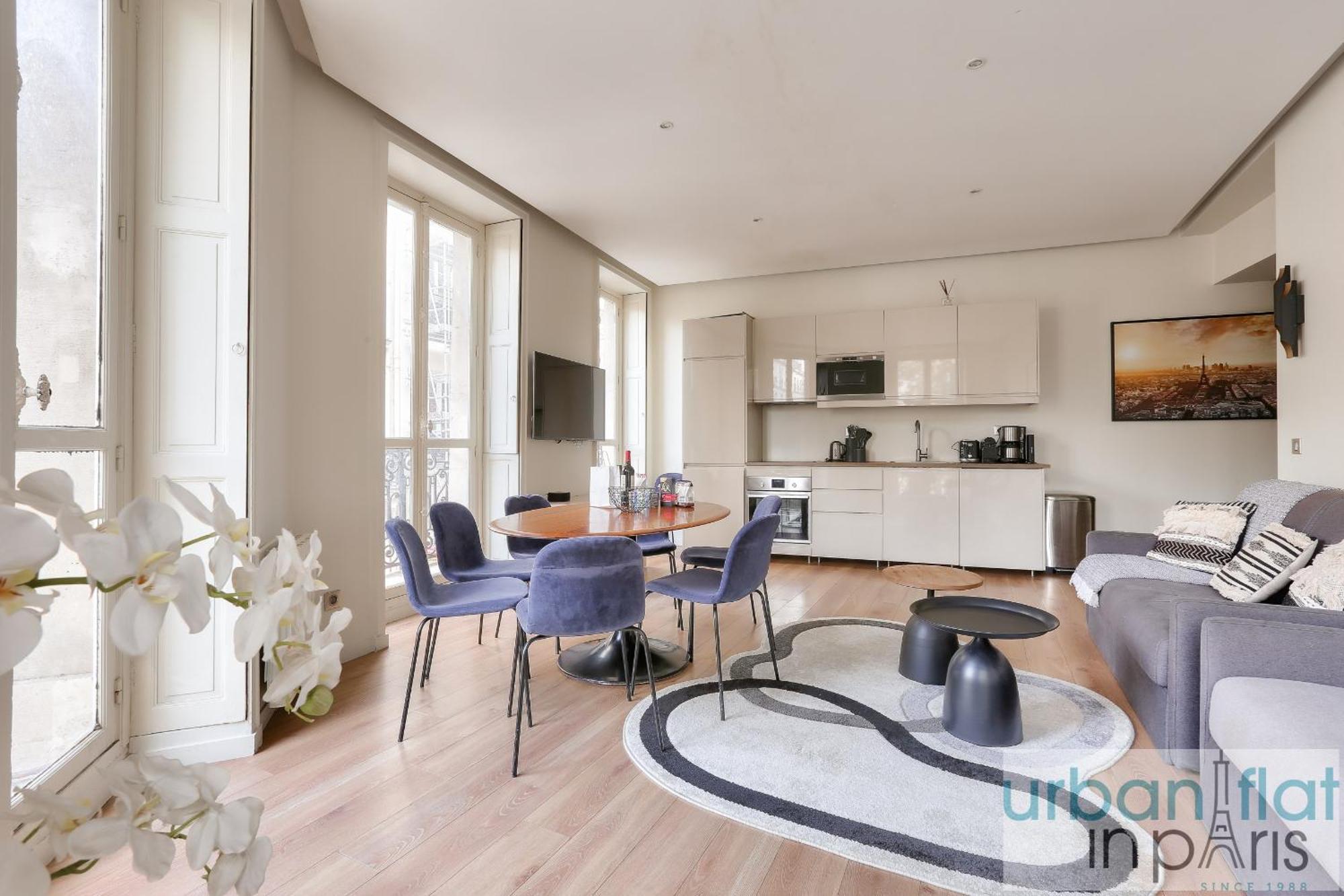 60-Luxury Parisian Home Sebastopol Экстерьер фото